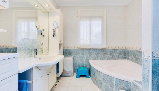 Resale - Detached Villa - San Miguel de Salinas