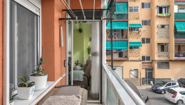 Wiederverkauf - Apartment - Alicante - Calle General Espartero