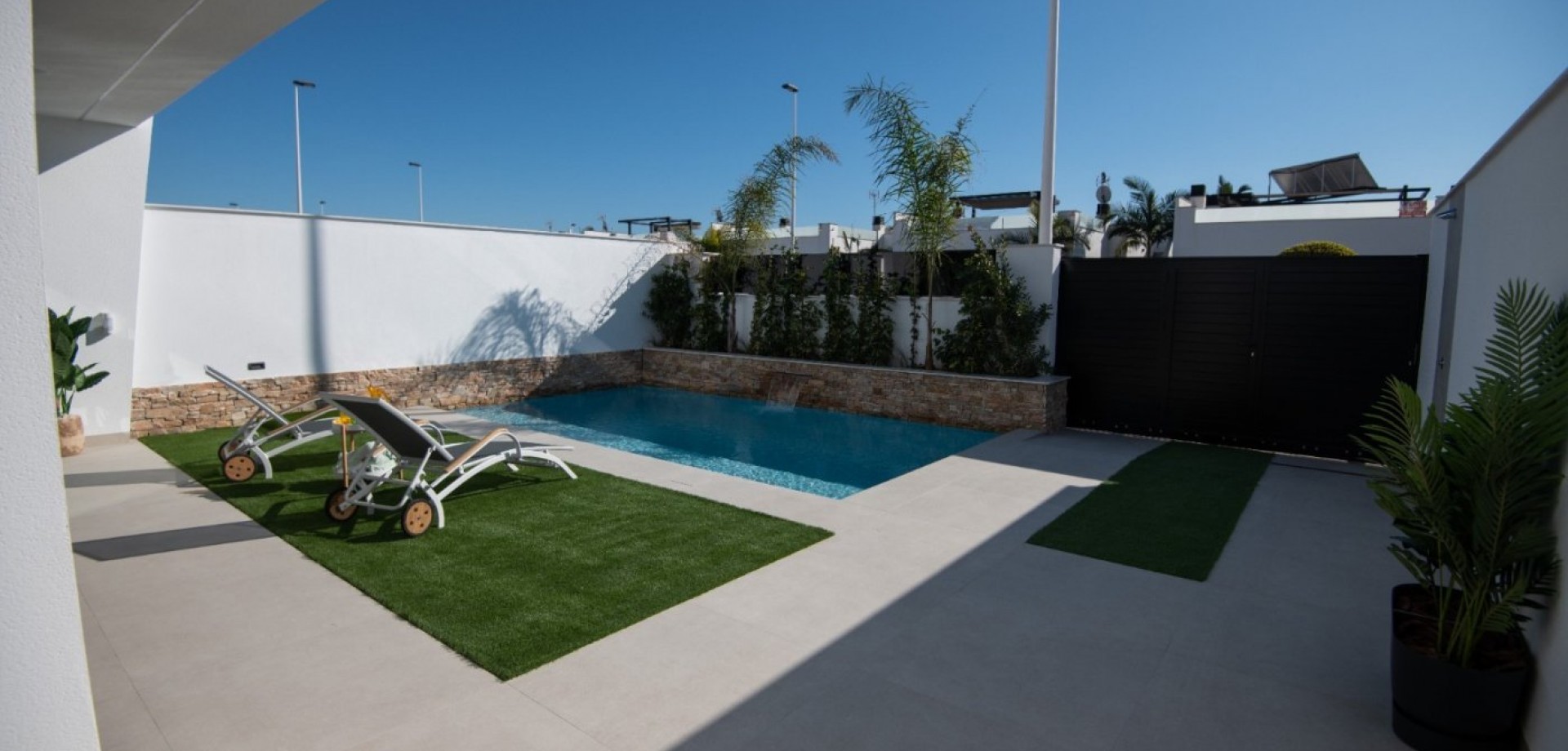 House in Santiago de la Ribera - Image 4