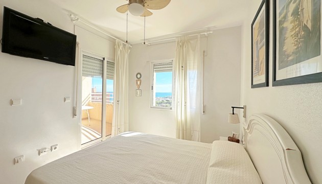 Resale - Apartment - Orihuela Costa - Campoamor