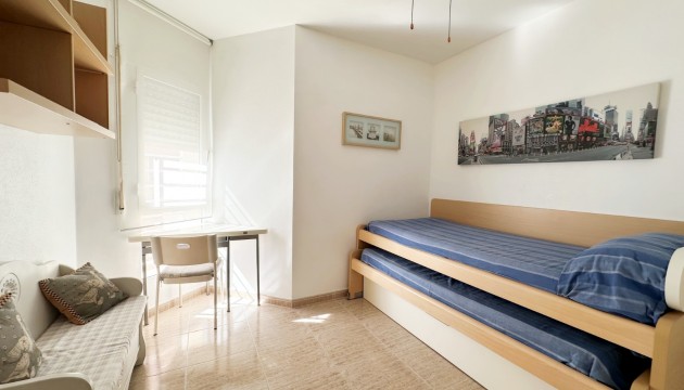 Resale - Apartment - Orihuela Costa - Campoamor