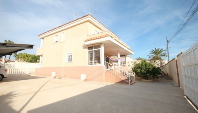 Wiederverkauf - Detached Villa - Torrevieja - Nueva Torrevieja - Aguas Nuevas