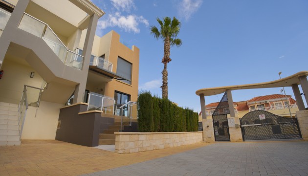 Wiederverkauf - Stadthaus - Orihuela Costa - La Zenia