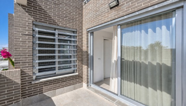 Wiederverkauf - Apartment - Torrevieja - Avenida de Corcega, 8