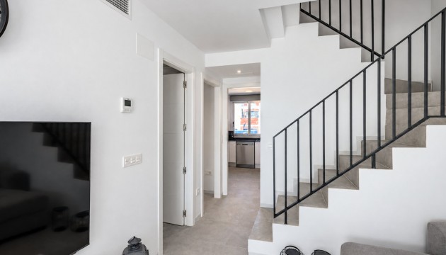 Wiederverkauf - Apartment - Torrevieja - Avenida de Corcega, 8