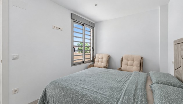 Wiederverkauf - Apartment - Torrevieja - Avenida de Corcega, 8