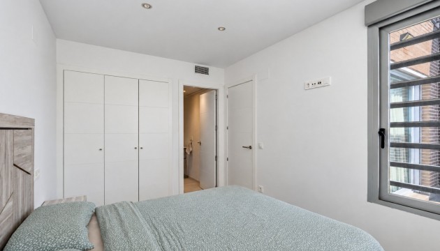 Wiederverkauf - Apartment - Torrevieja - Avenida de Corcega, 8