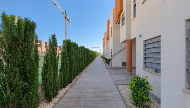 Wiederverkauf - Apartment - Torrevieja - Avenida de Corcega, 8