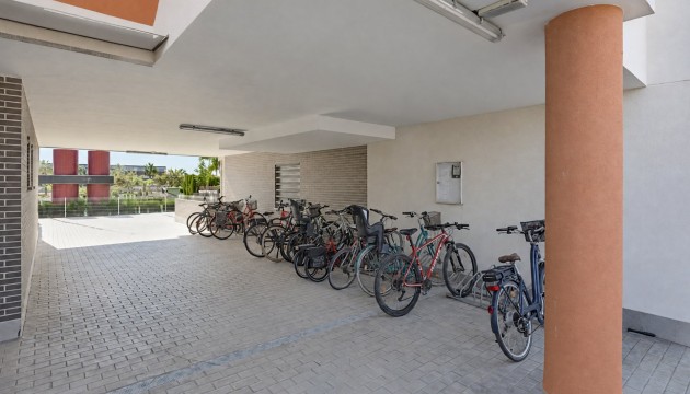 Wiederverkauf - Apartment - Torrevieja - Avenida de Corcega, 8