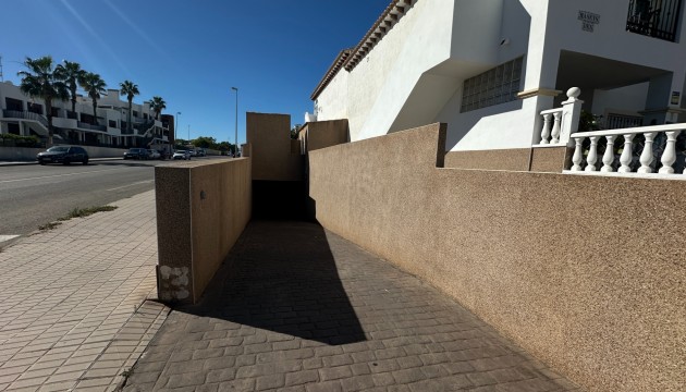 Wiederverkauf - Bungalow - Orihuela Costa - Punta Prima