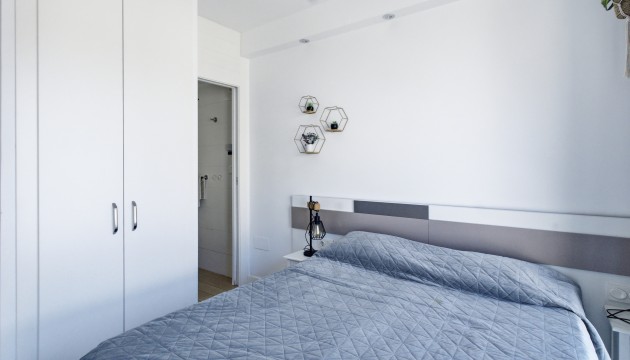 Odsprzedaż - Apartment - Orihuela
