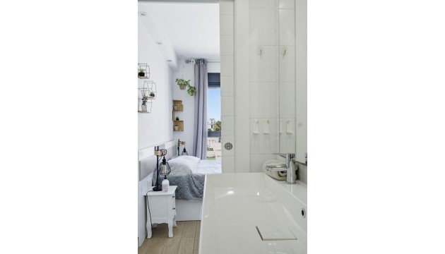 Odsprzedaż - Apartment - Orihuela