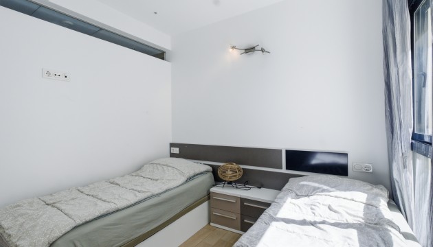 Odsprzedaż - Apartment - Orihuela