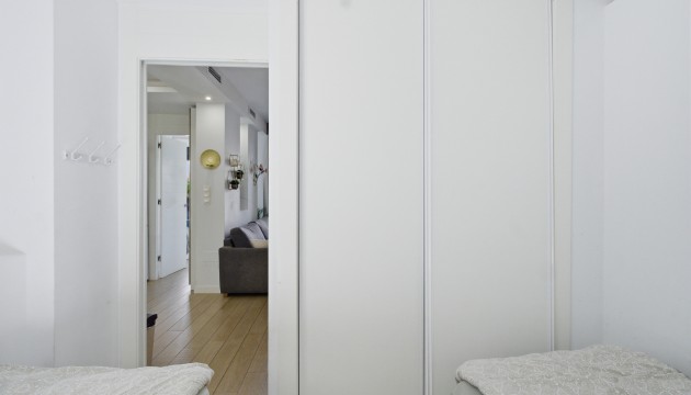 Odsprzedaż - Apartment - Orihuela