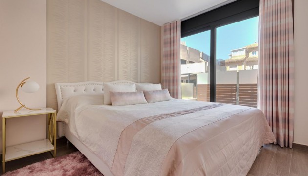 Reventa - Chalet Independiente - Torrevieja