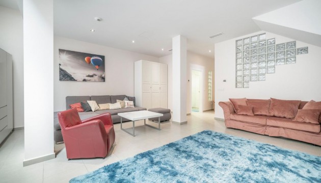 Reventa - Chalet Independiente - Torrevieja
