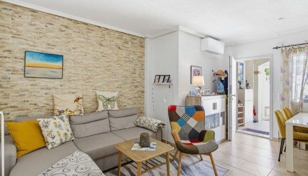 Odsprzedaż - Apartment - Torrevieja