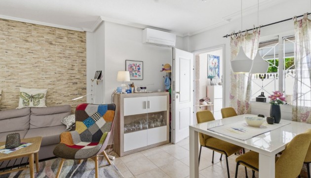 Odsprzedaż - Apartment - Torrevieja