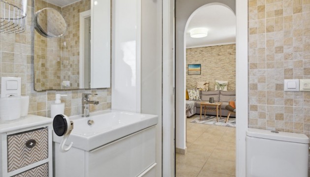 Odsprzedaż - Apartment - Torrevieja