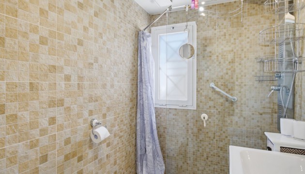 Odsprzedaż - Apartment - Torrevieja