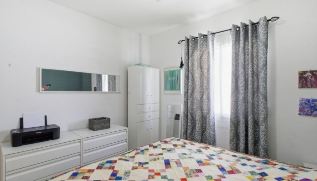 Odsprzedaż - Apartment - Torrevieja