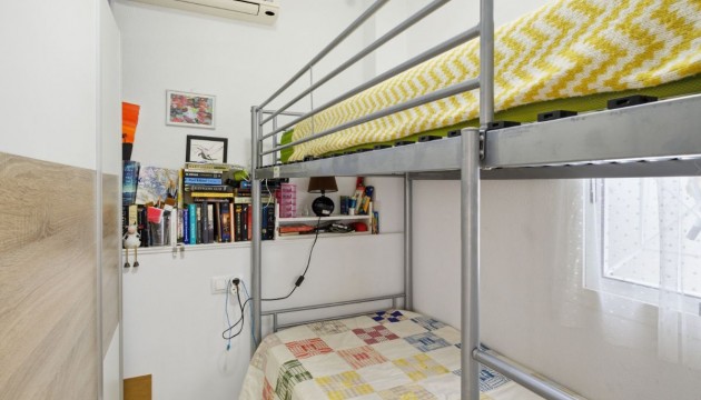 Odsprzedaż - Apartment - Torrevieja