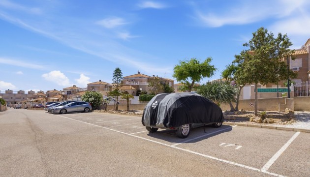 Odsprzedaż - Apartment - Torrevieja