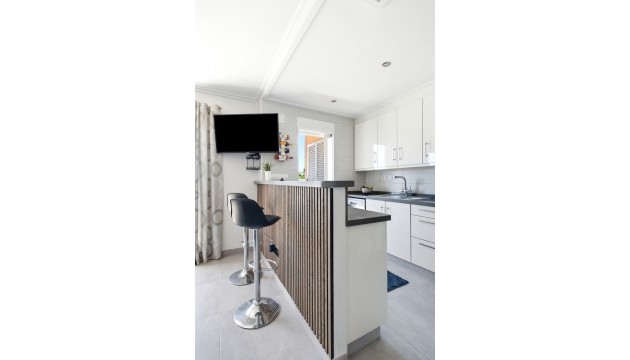 Odsprzedaż - Apartment - Torrevieja