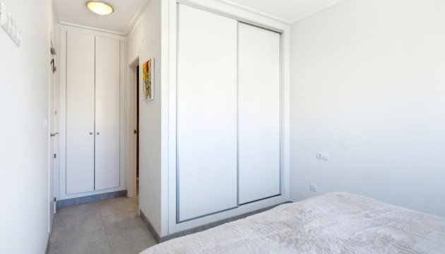 Odsprzedaż - Apartment - Torrevieja