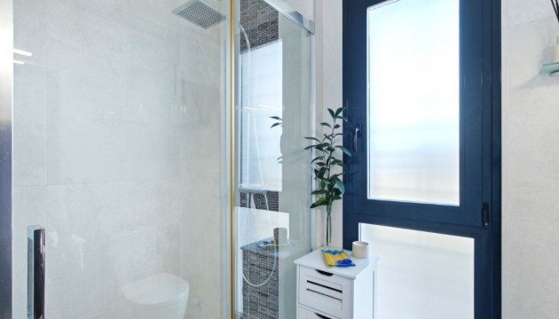 Odsprzedaż - Apartment - Torrevieja - Punta Prima