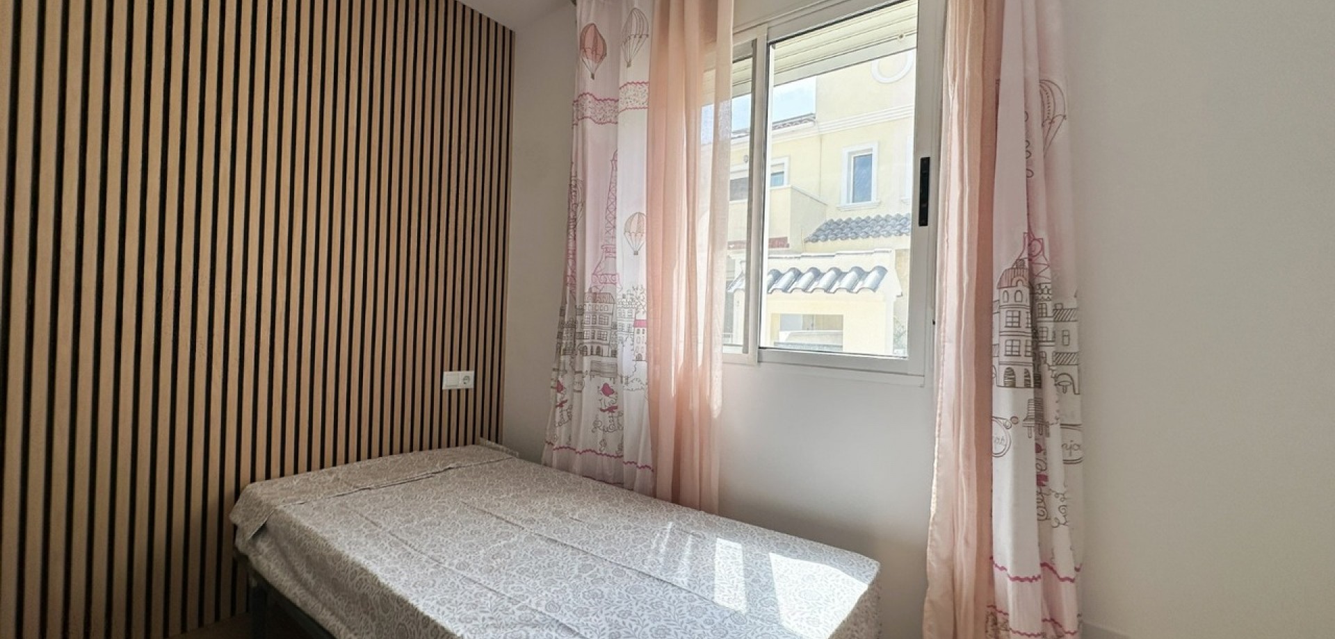 House in Villamartin - Image 5