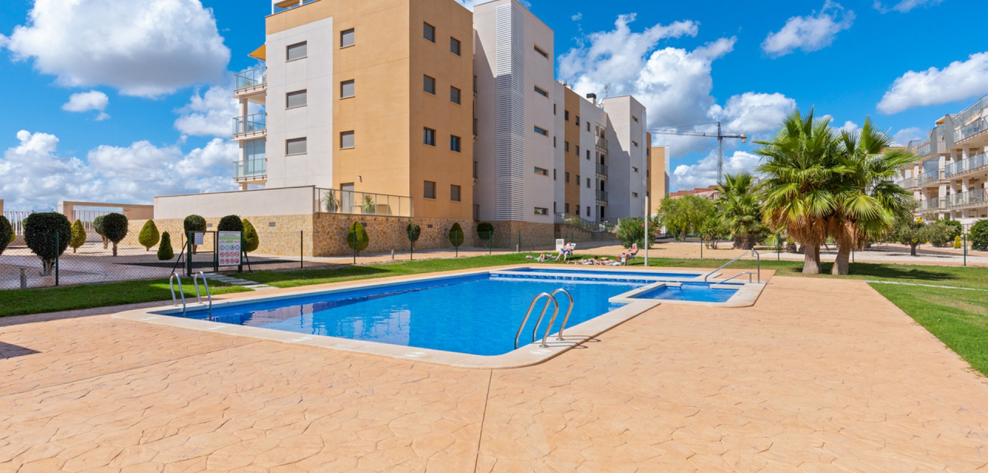 Apartment in Villamartin - Image 2