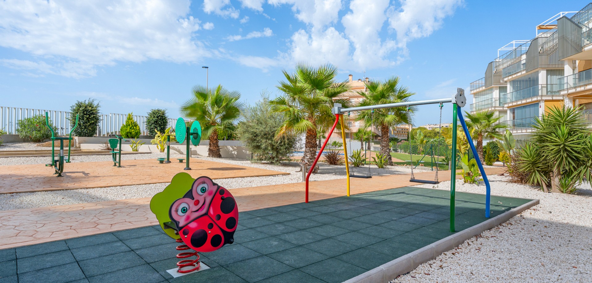 Apartment in Villamartin - Image 5