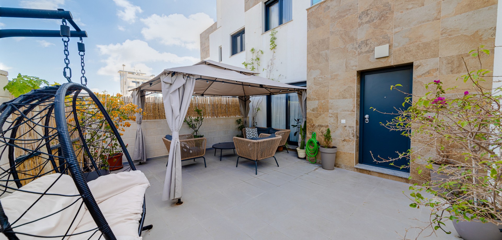 House in Villamartin - Image 3