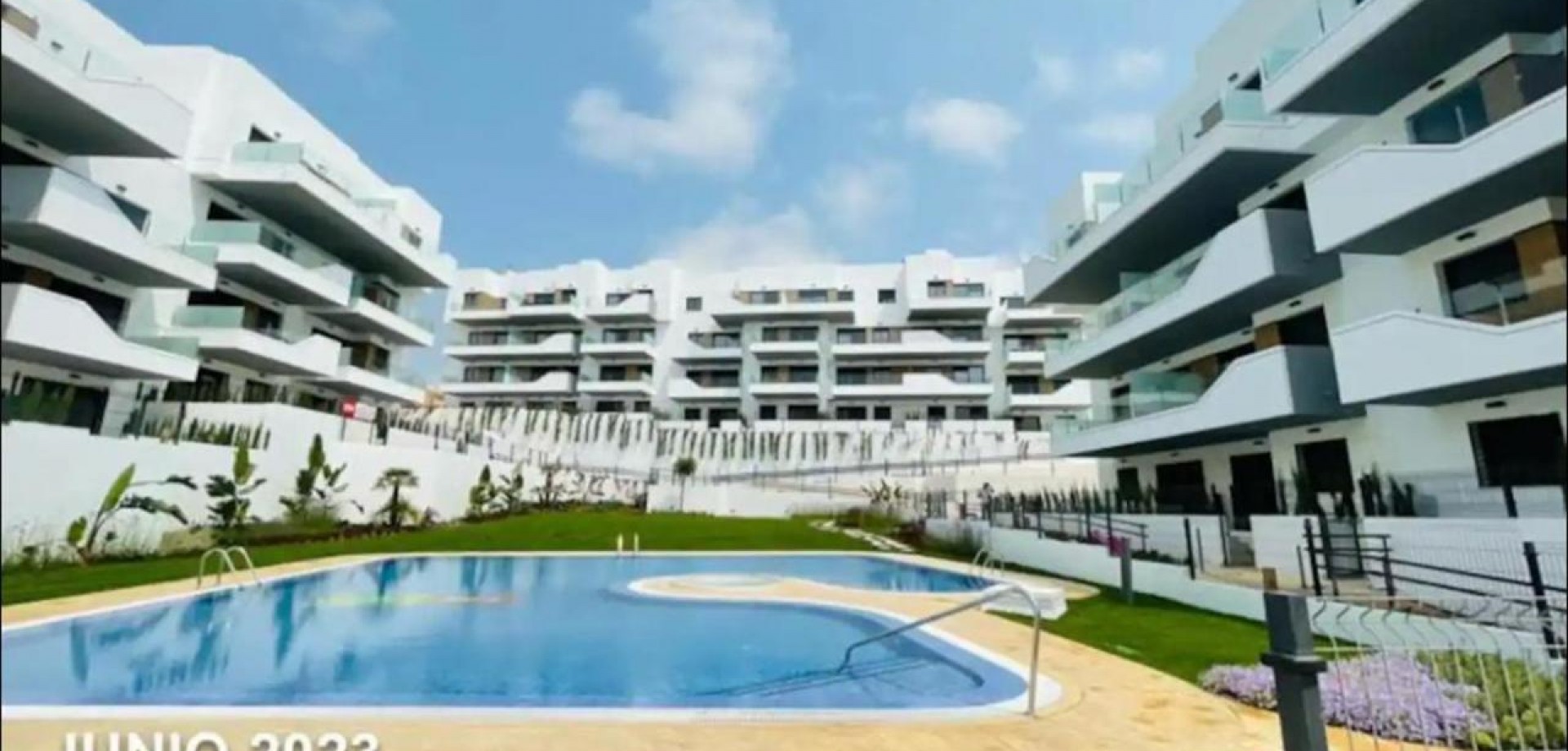 Apartment in Villamartin - Image 4