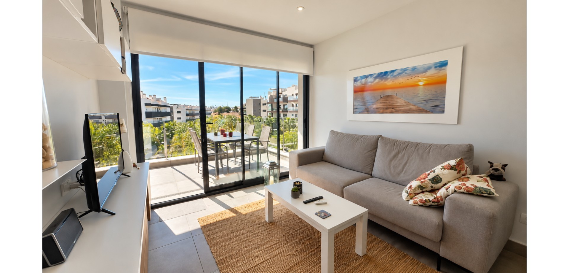 Apartment in Villamartin - Image 2