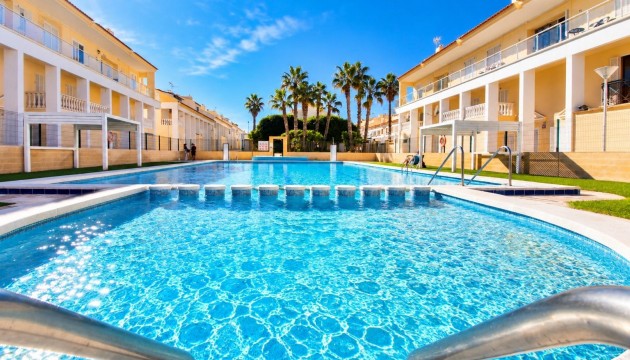 Odsprzedaż - Apartment - Torrevieja - Nueva Torrevieja - Aguas Nuevas
