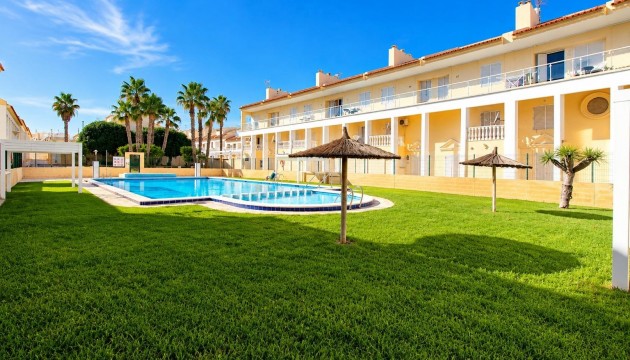 Odsprzedaż - Apartment - Torrevieja - Nueva Torrevieja - Aguas Nuevas
