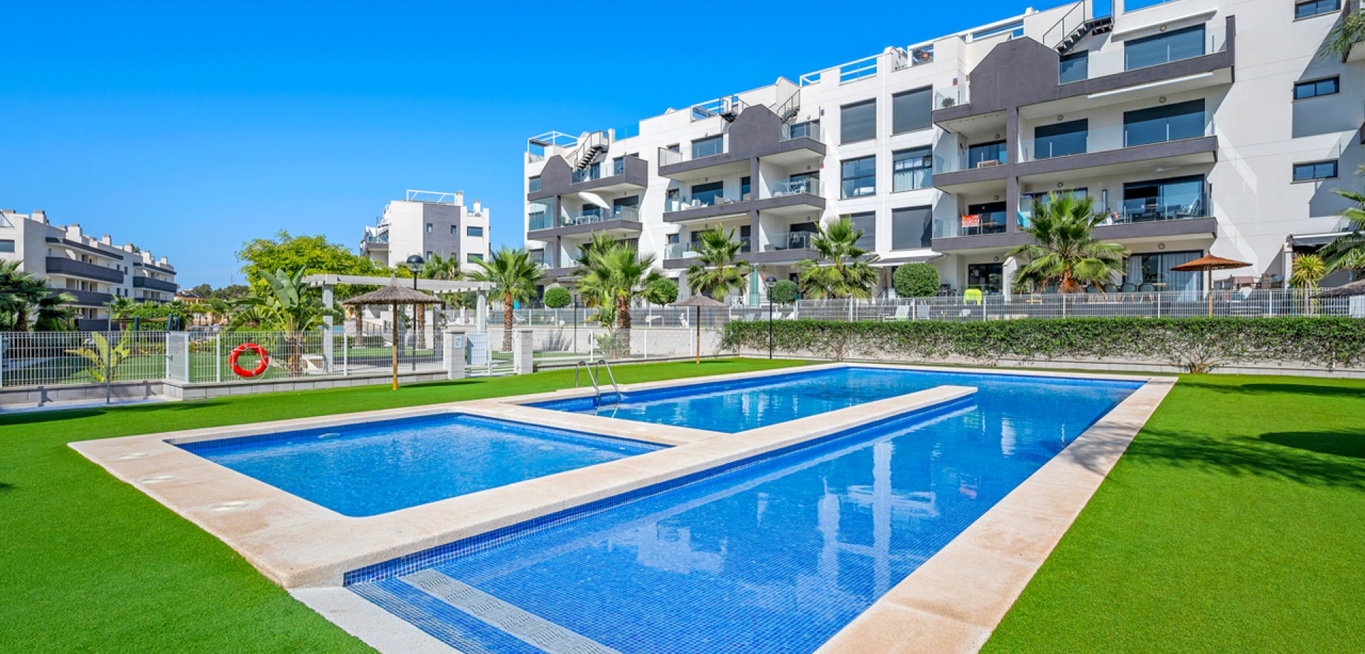 Apartment in Villamartin - Image 3